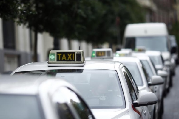 Taxistas trabajando