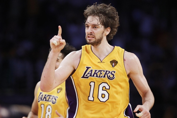 Gasol en un partido de los Lakers